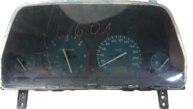 Hit sprzedaży FREELANDER LICZNIK YWY100460