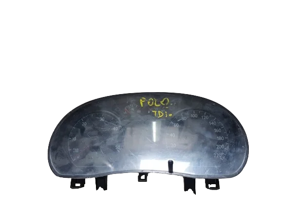 Dostępne od ręki VW POLO 9N LICZNIK 6Q0920820L