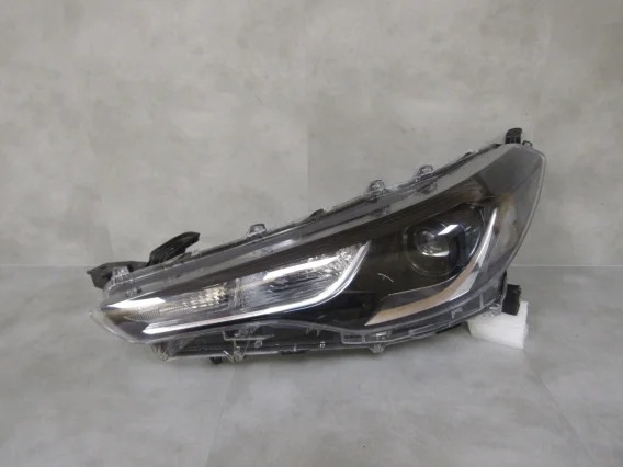 LAMPA PRZÓD TOYOTA COROLLA CROSS LED 20- LH Popularny