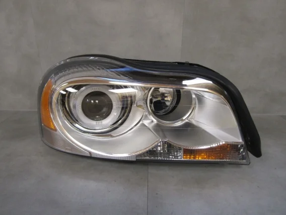 Lampa przód Volvo XC90 1 I LIFT KSENON SKRĘTNY 06-14 RH PRAWA 31111846 Oferta limitowana