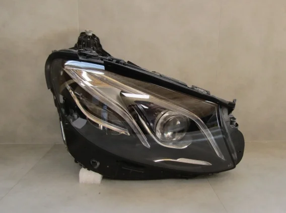 Nie przegap LAMPA PRZÓD MERCEDES W213 FULL LED MULTIBEAM NIEBIESKI HYBRID 16-20 RH A2139066604