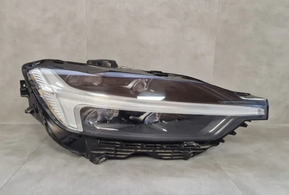 Bezpieczne zakupy LAMPA PRZÓD VOLVO XC60 FULL LED 17-24 CZARNA PRAWA RH 32404706