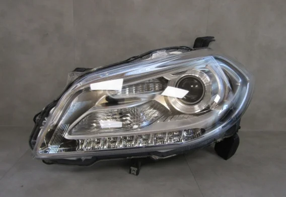 LAMPA PRZÓD SUZUKI SX4 S CROSS KSENON NIESKRĘTNY 13-16 LH 100-17735 Hit sprzedaży