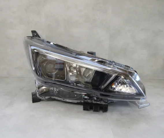 LAMPA PRZÓD NISSAN LEAF II 2 ZWYKŁA SOCZEWKA RH 17- 260105SH0A Hit cenowy