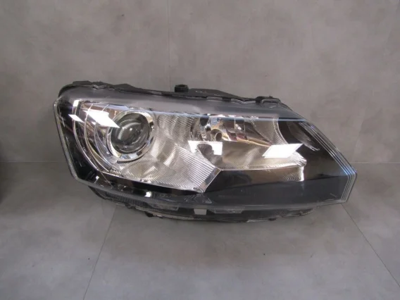 Niska cena LAMPA PRZÓD SKODA RAPID KSENON PRAWA RH 12-16 5JB9411016A