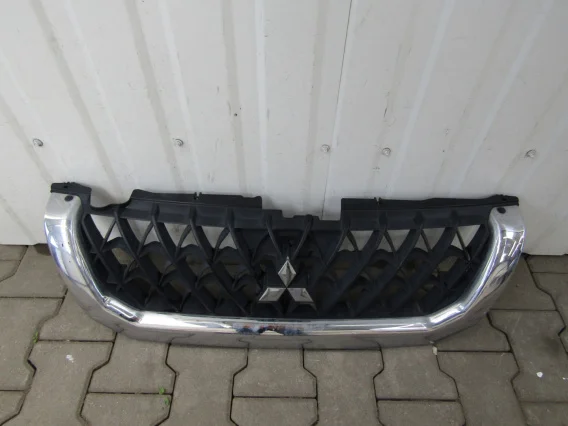 Grill atrapa zderzak przód MITSUBISHI PAJERO SPORT 98-2002 Obniżka ceny