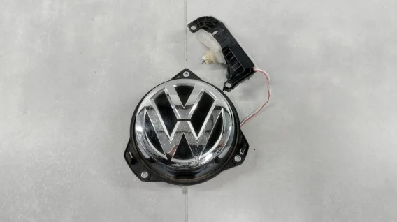 Wyprzedaż Znaczek Emblemat KLAMKA klapy tylnej tył VW GOLF 7 VII 5G 12- na kamerę