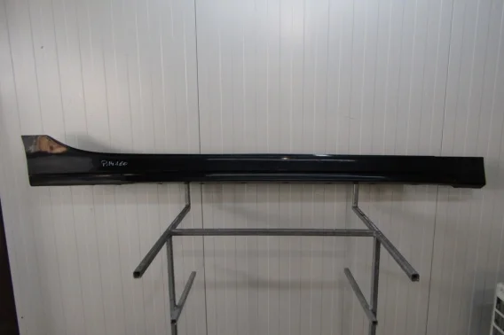 Darmowa dostawa Listwa progowa prawa BMW 1 F40 M Pakiet 19-