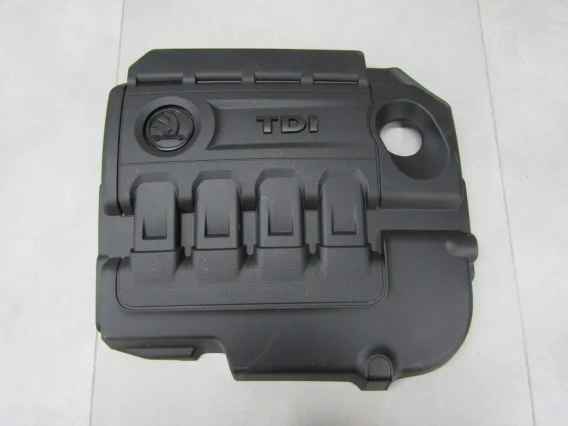 Ograniczona ilość Pokrywa osłona silnika SKODA OCTAVIA III - 04L103925C