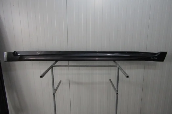 Wysoka jakość Listwa progowa lewa Toyota Avensis Lift 15-18 T27
