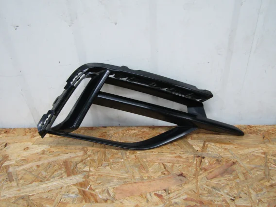 Bezpieczna płatność Kratka zderzaka prawa VW Golf VII R Lift 17- 5G0853666