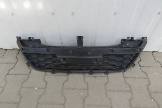Kratka Atrapa zderzaka SsangYong Rodius 12-15 Łatwy zwrot