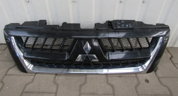 Grill atrapa zderzak przód MITSUBISHI PAJERO 3 III 03-06 LIFT Sprawdź teraz